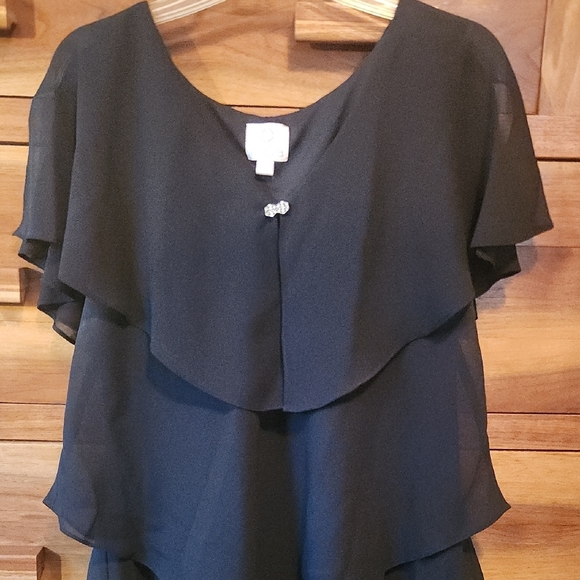 Patra Chic Black Layered Midi Dress - Picture 3 of 6